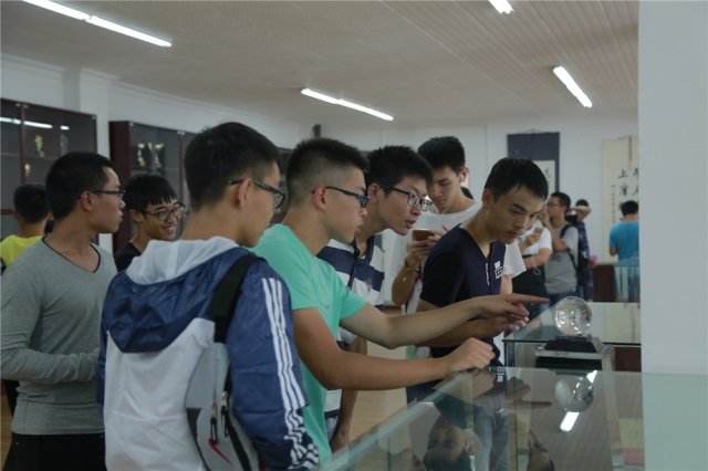 2bc3bf06-349a-4728-a89b-46b1c854ced4.jpg